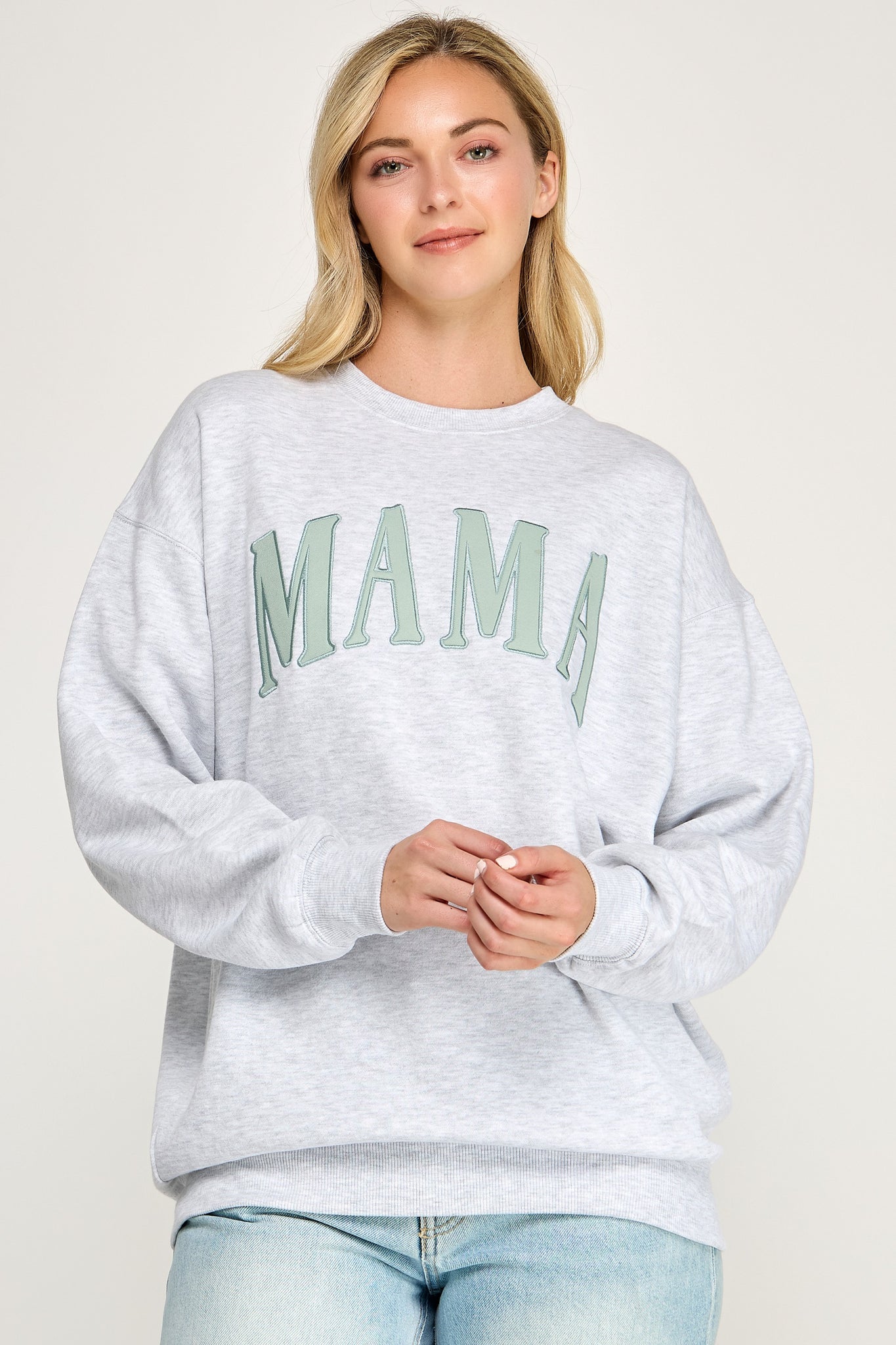MAMA PATCH SWEATSHIRT